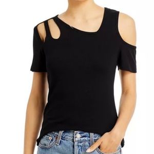 Worn 1x- Lna stretch ripped t!